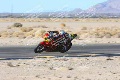 media/Jan-10-2025-CVMA Friday Practice (Fri) [[489e0da257]]/Group 4 and Trackday/Session 2 (Turn 4 Inside)/